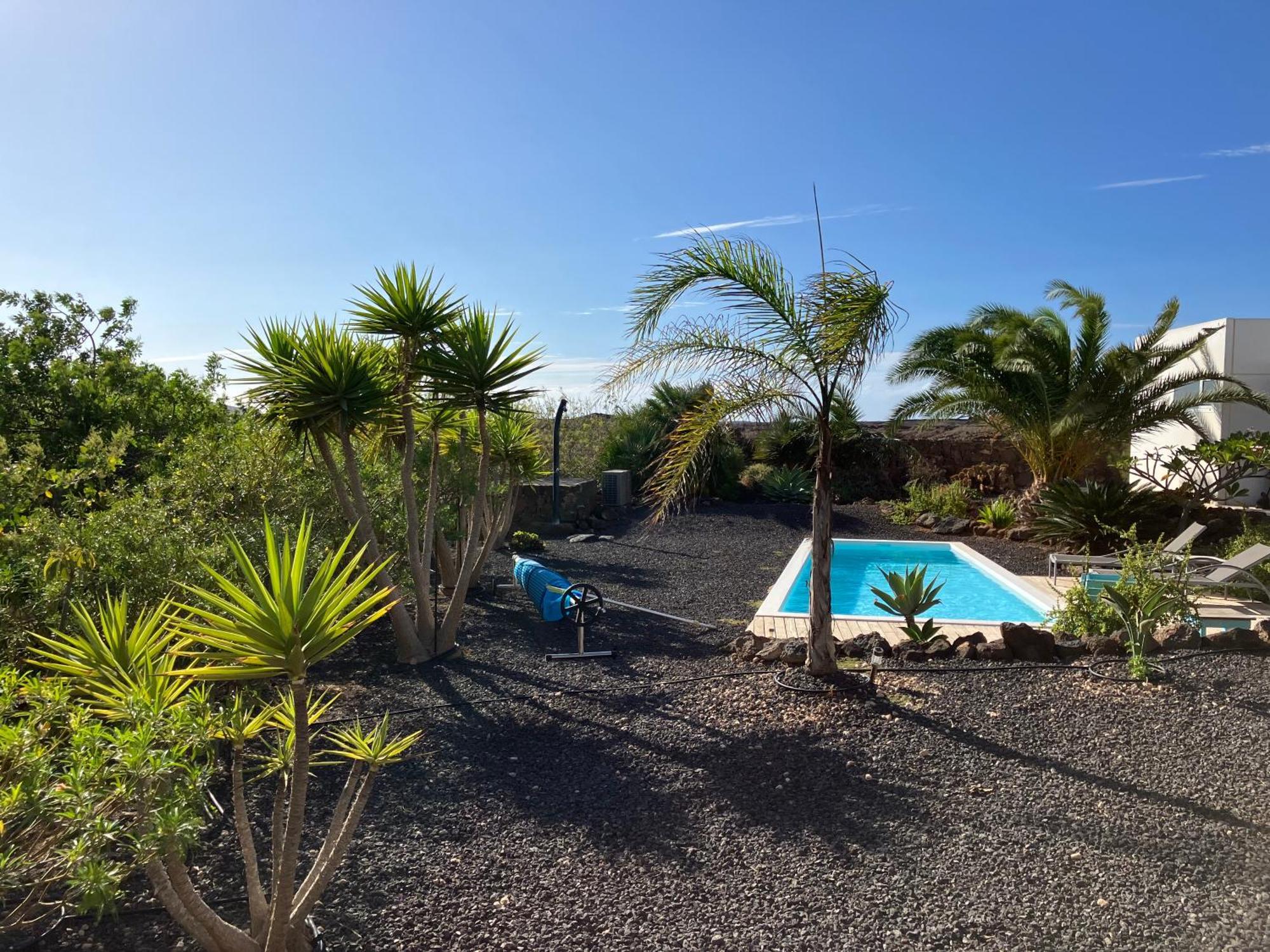 Majanicho Rock - Villa With Heated Pool Lajares Kültér fotó