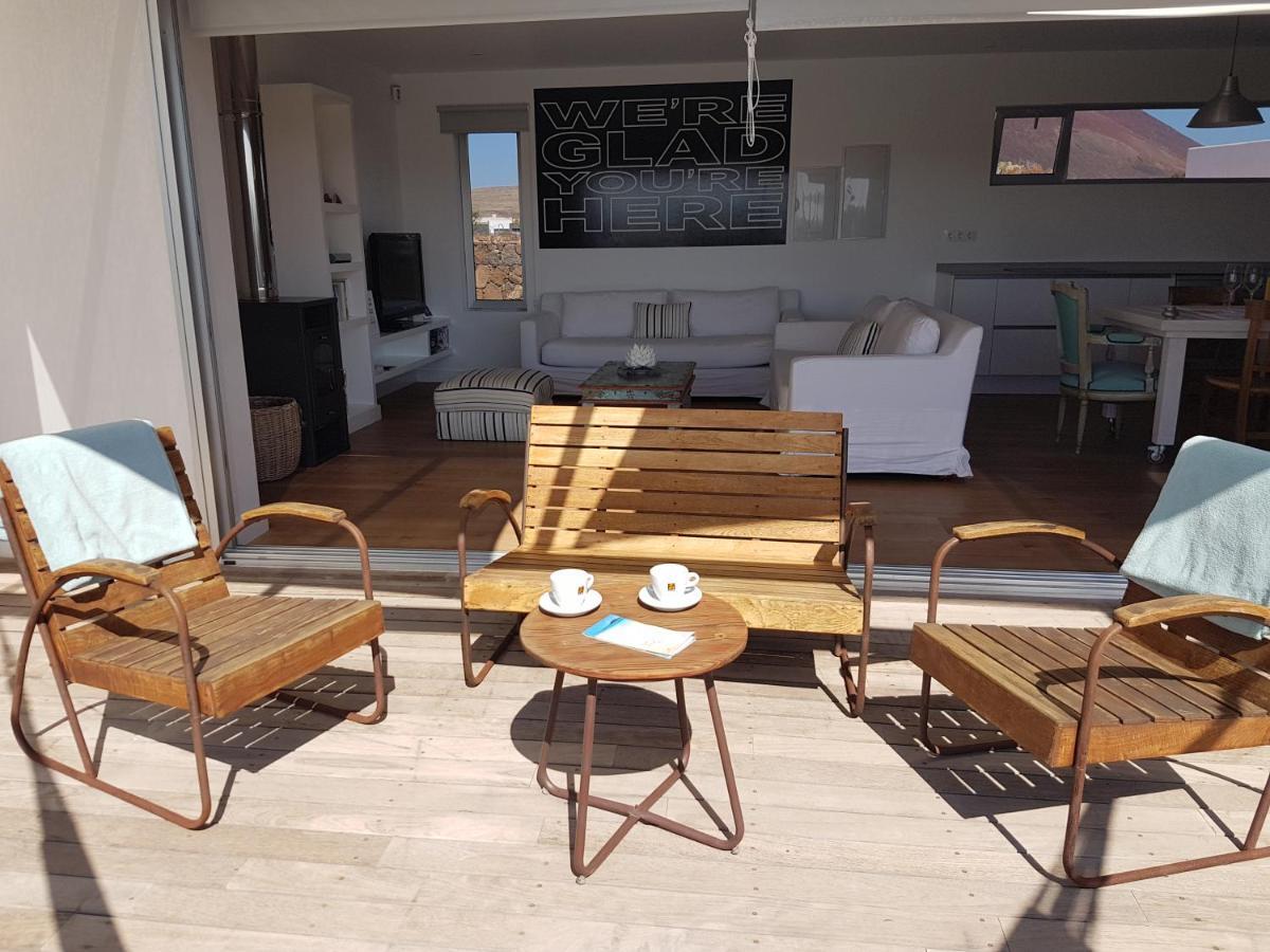Majanicho Rock - Villa With Heated Pool Lajares Kültér fotó